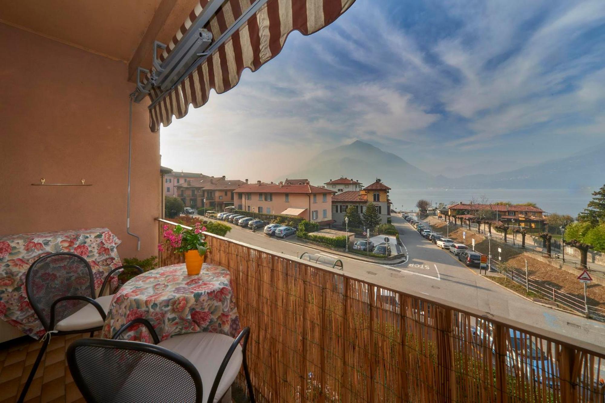 Tosca House 2 Bed & Breakfast วาเรนนา ภายนอก รูปภาพ