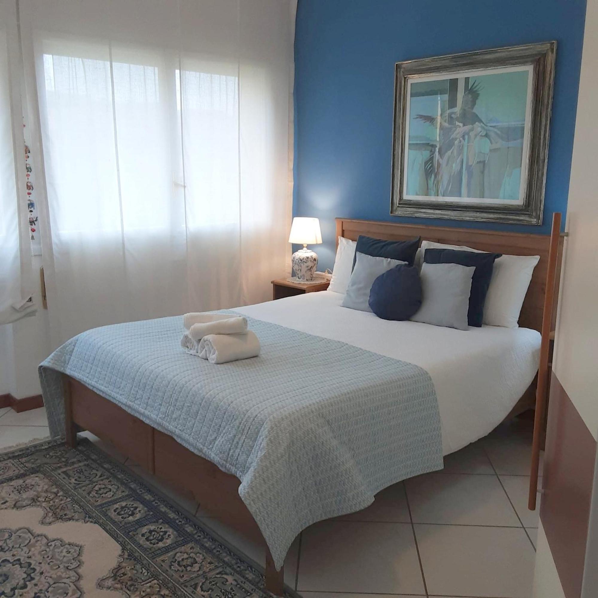 Tosca House 2 Bed & Breakfast วาเรนนา ภายนอก รูปภาพ