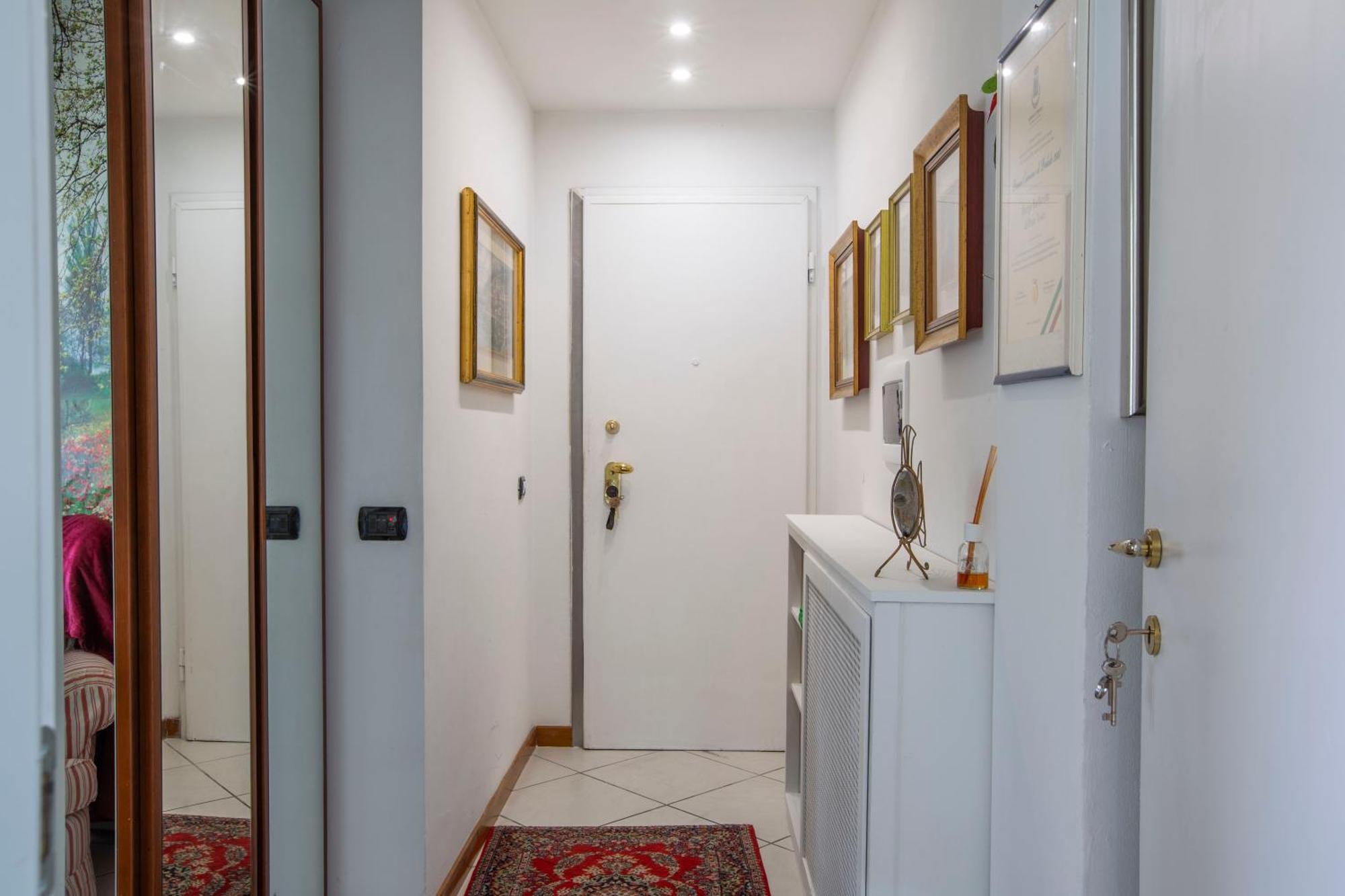 Tosca House 2 Bed & Breakfast วาเรนนา ภายนอก รูปภาพ